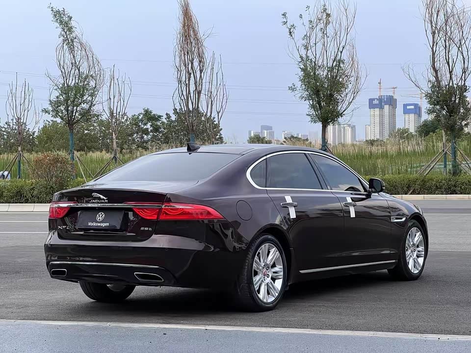 Jaguar XFL