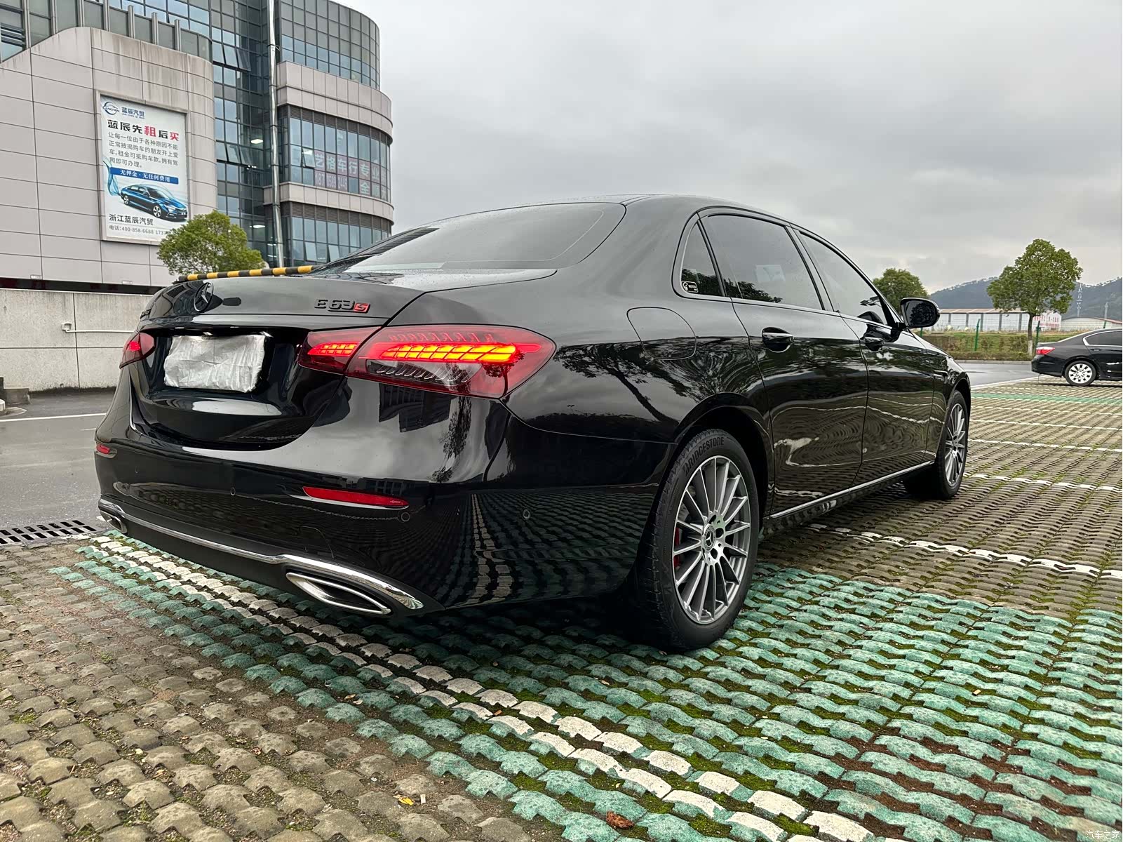 Mercedes-Benz E-Class, 2023 17