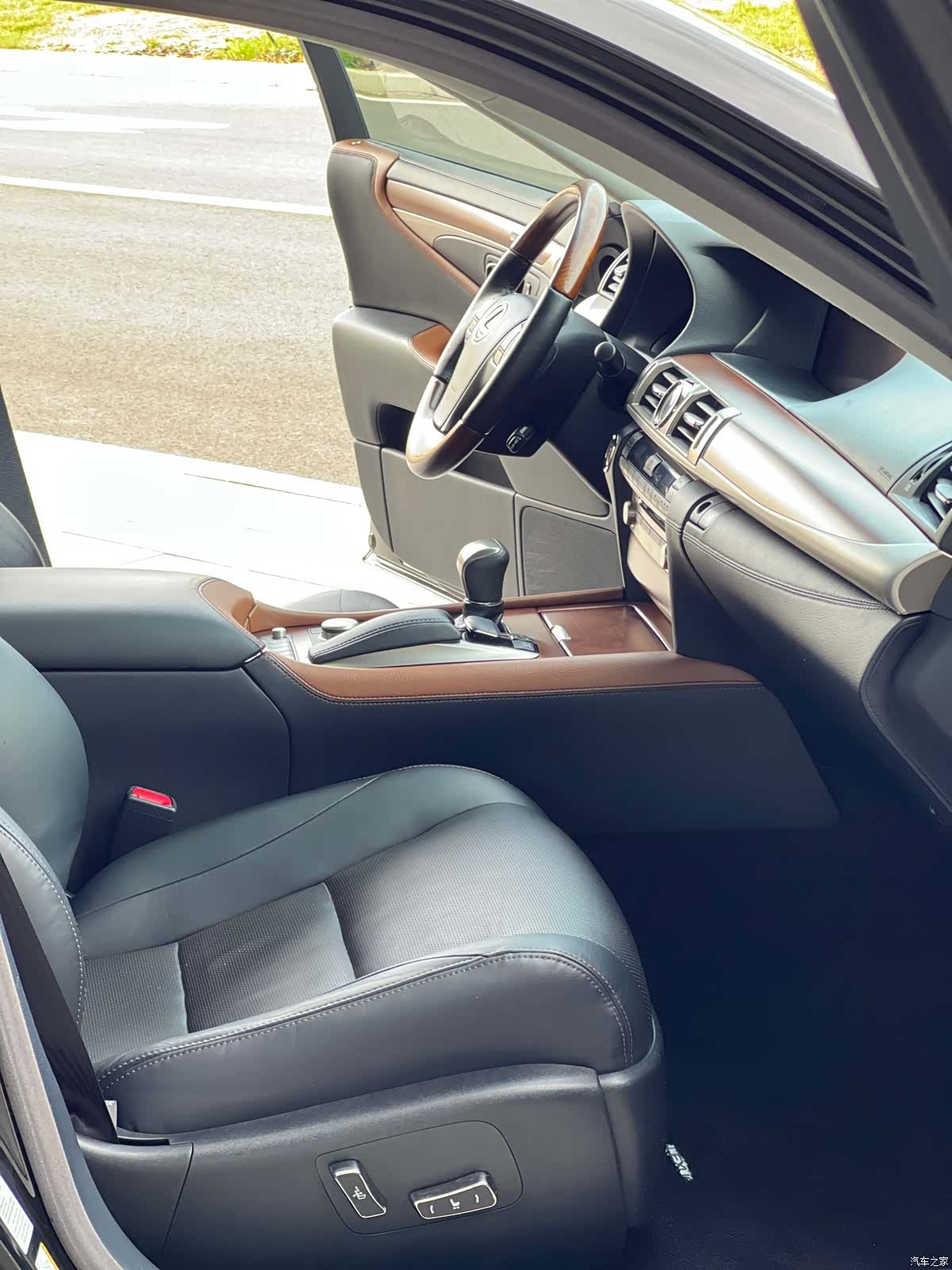 Lexus LS, 2013 18