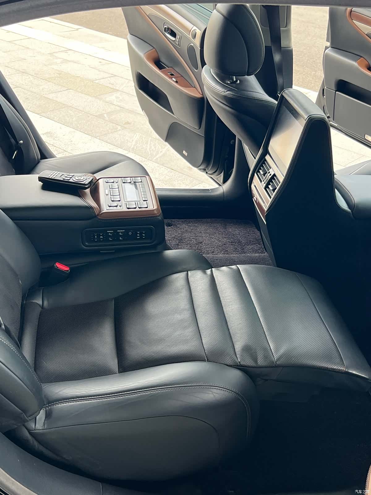 Lexus LS, 2013 31