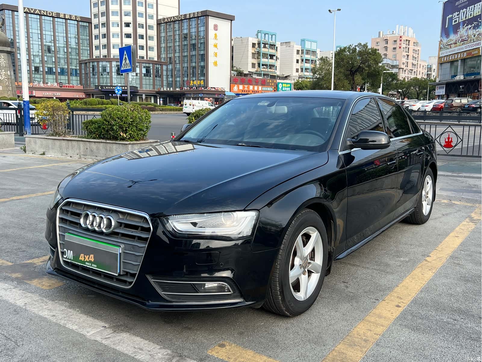 Audi A4L, 2013 1