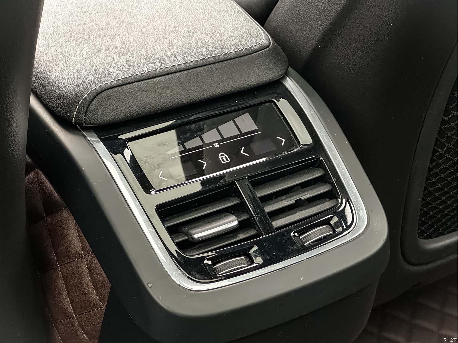 Volvo XC60, 2019 14