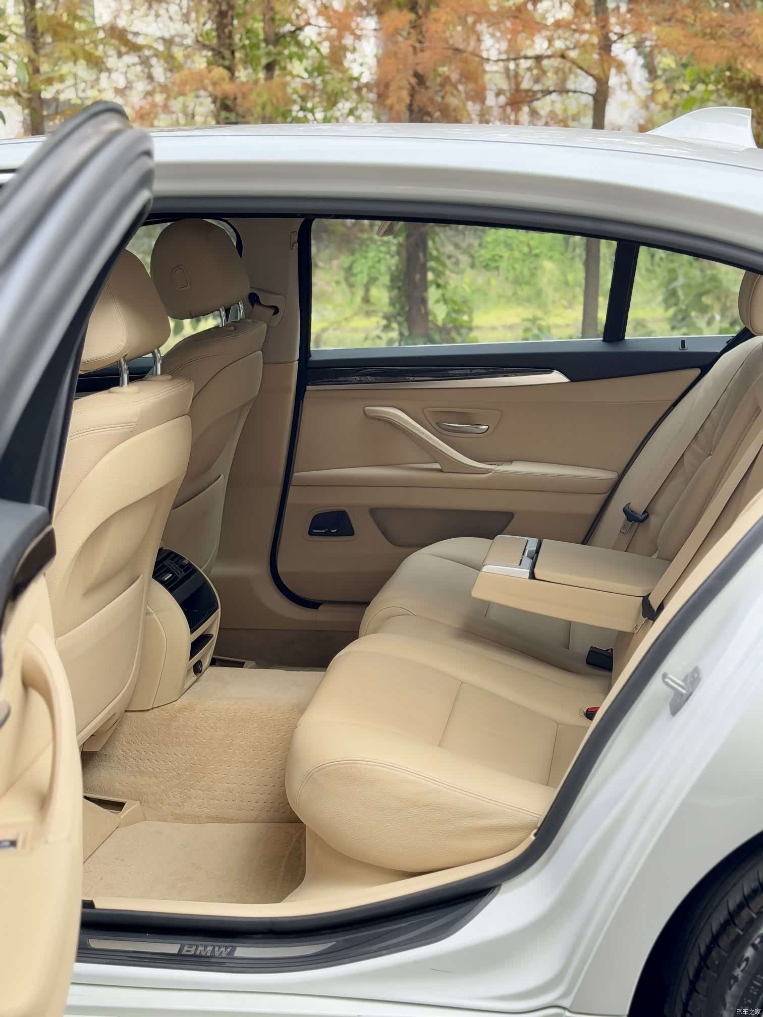 BMW 5 Series, 2014 19