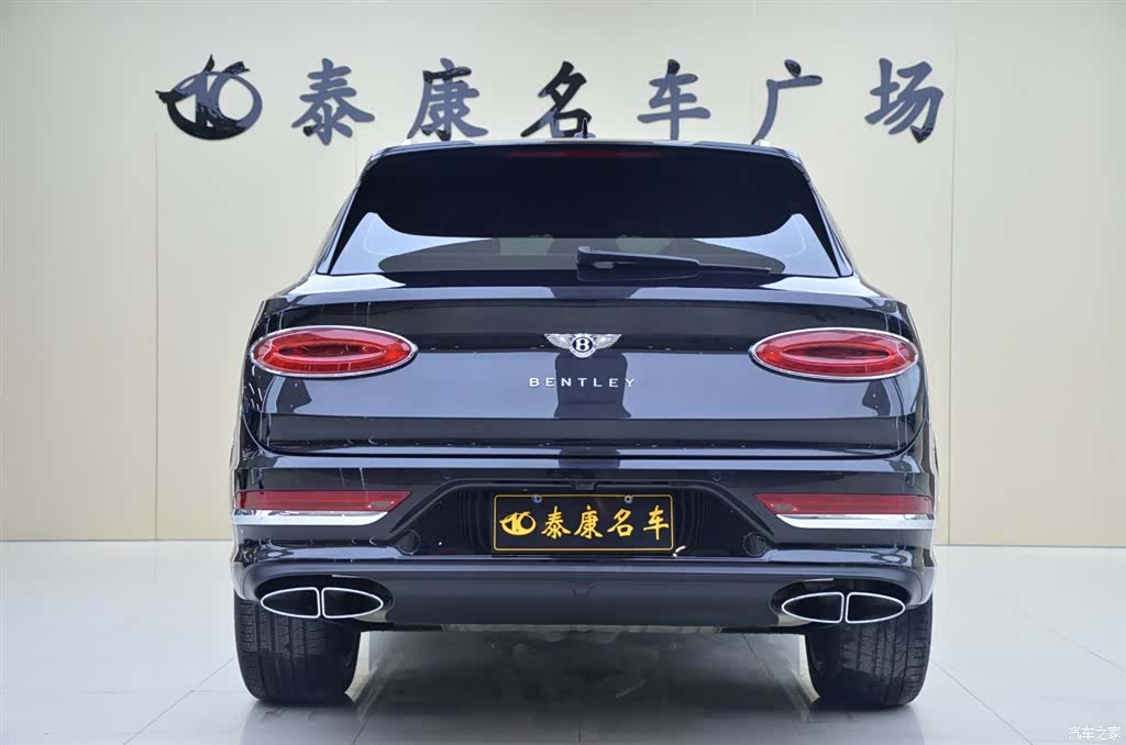 Bentley Bentayga, 2022 3