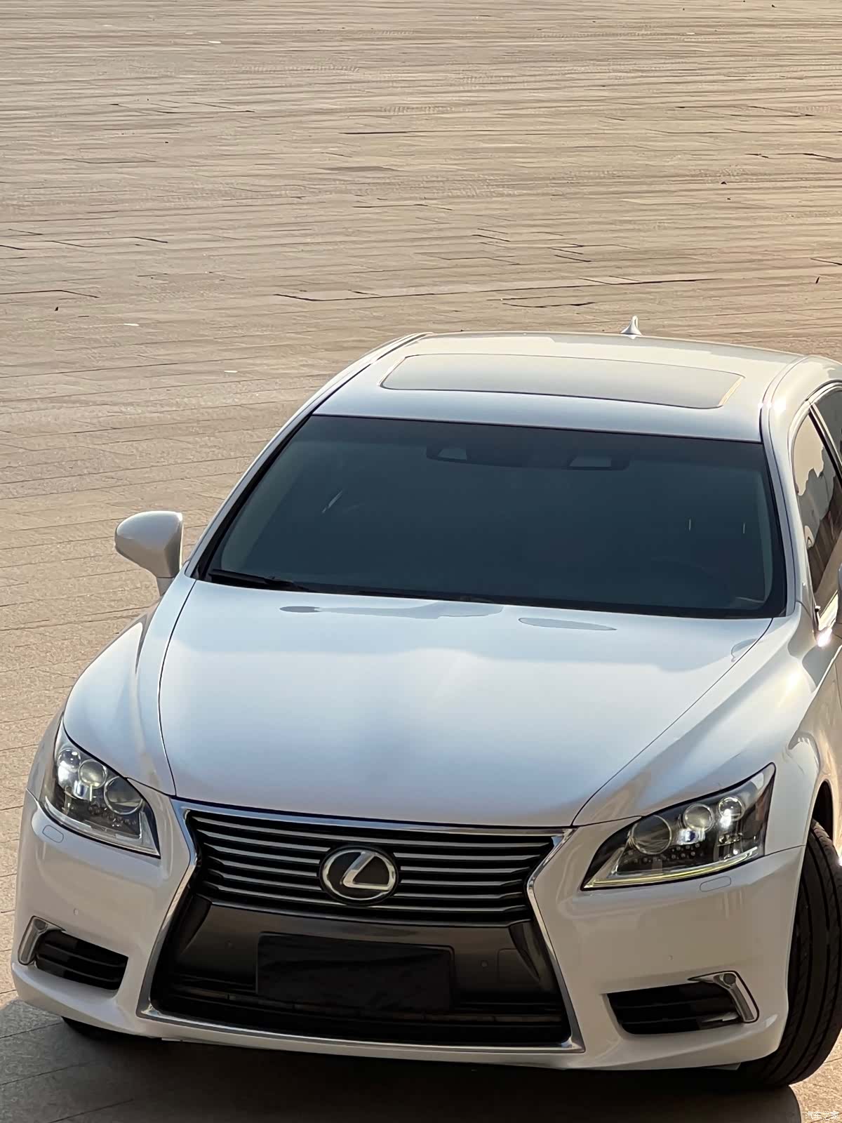Lexus LS, 2016 7
