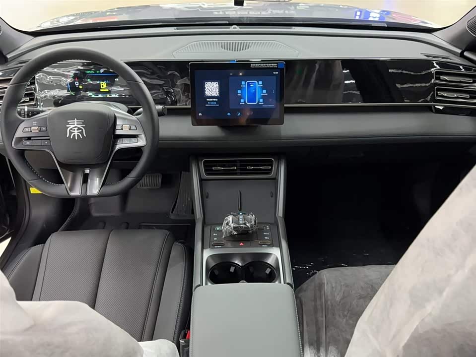 BYD Qin L BYD Qin L