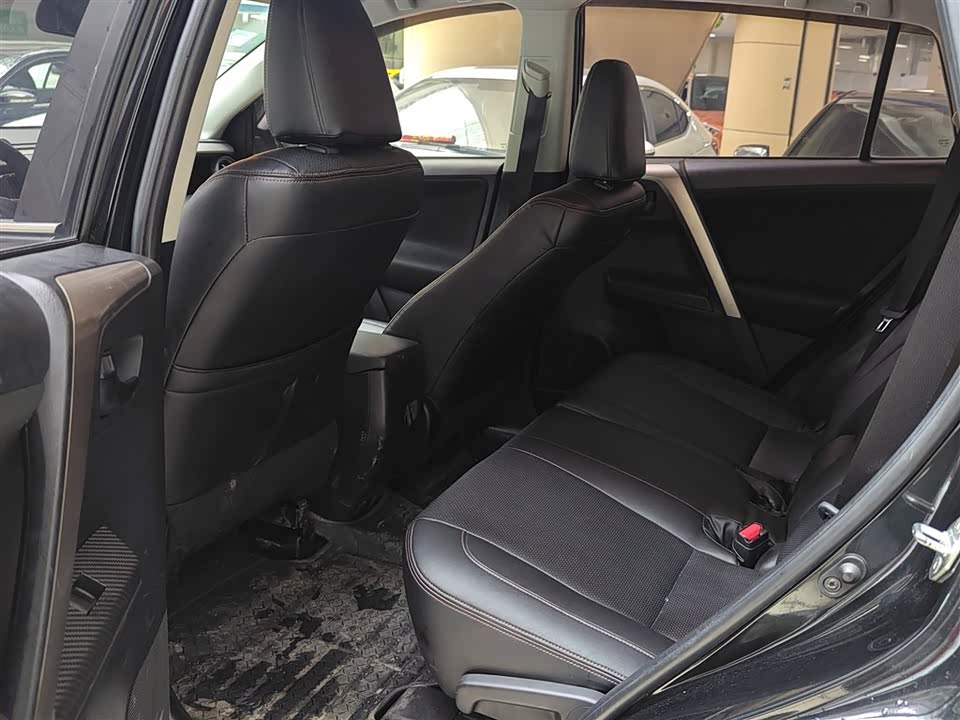 Toyota RAV4 Rongfang