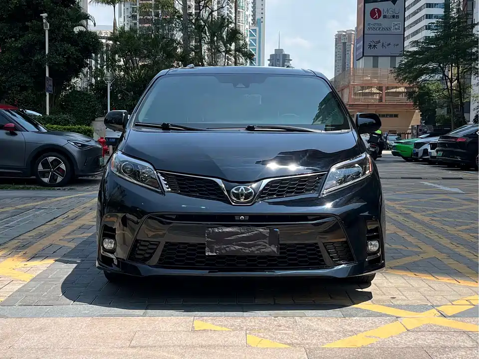 Toyota SIENNA