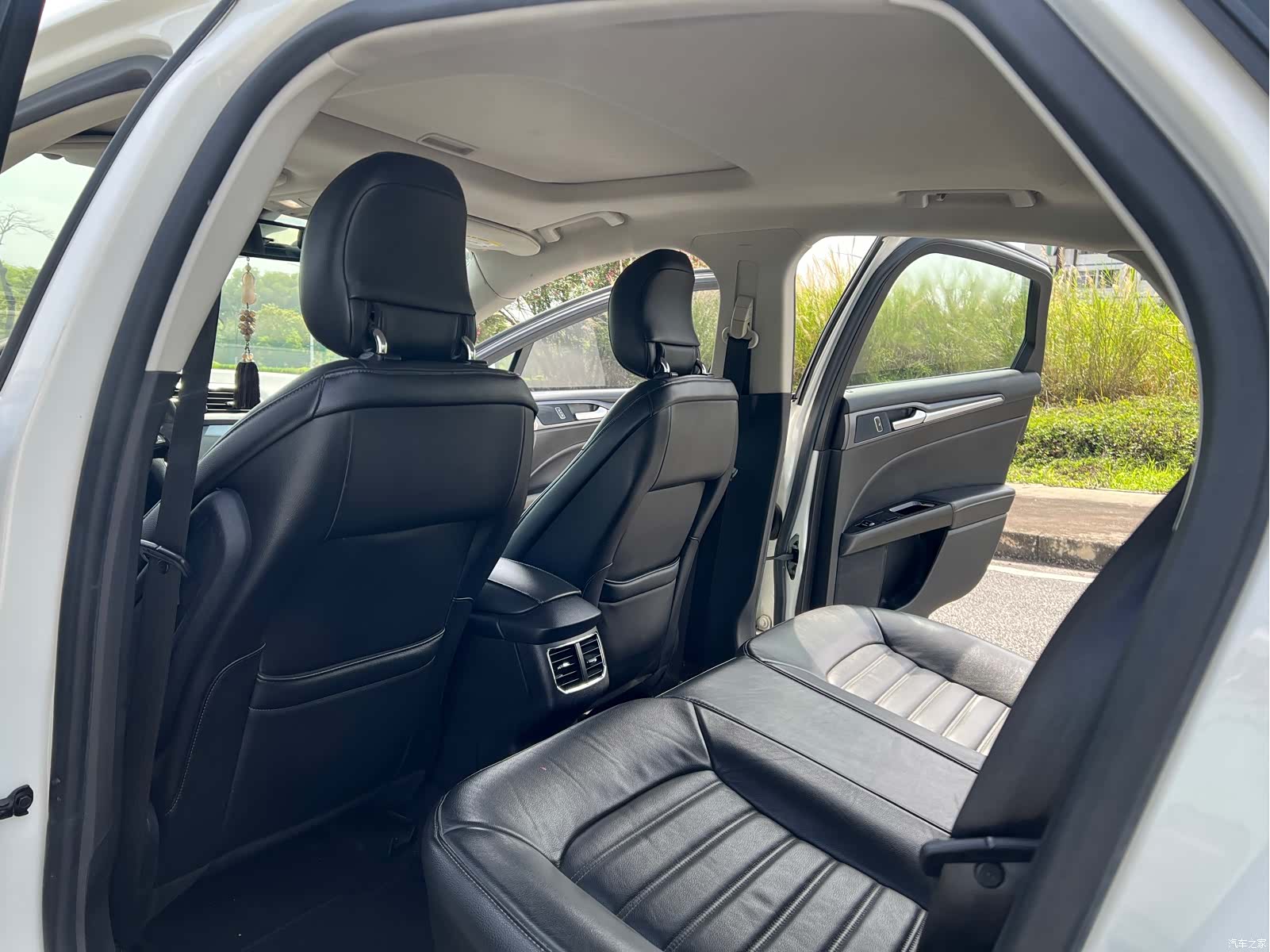 Ford Mondeo, 2016 10