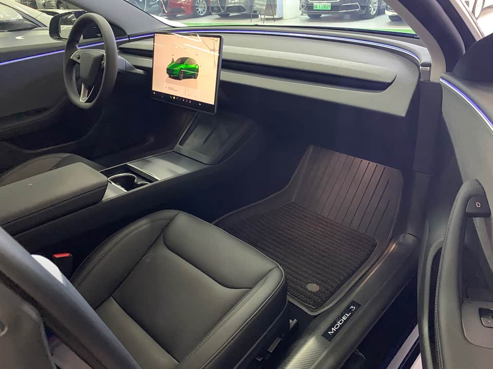 Tesla Model 3 Tesla Model 3