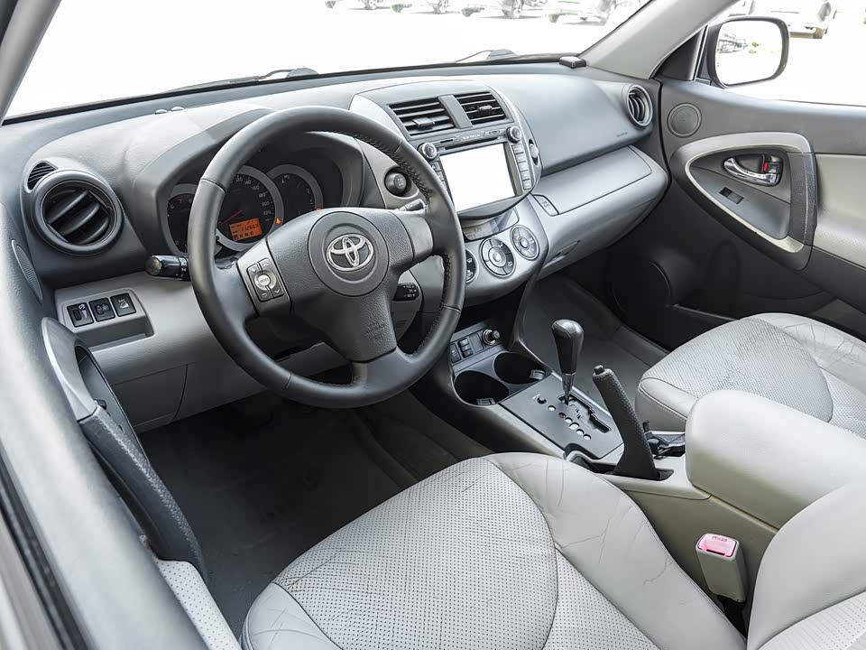 Toyota RAV4 Rongfang