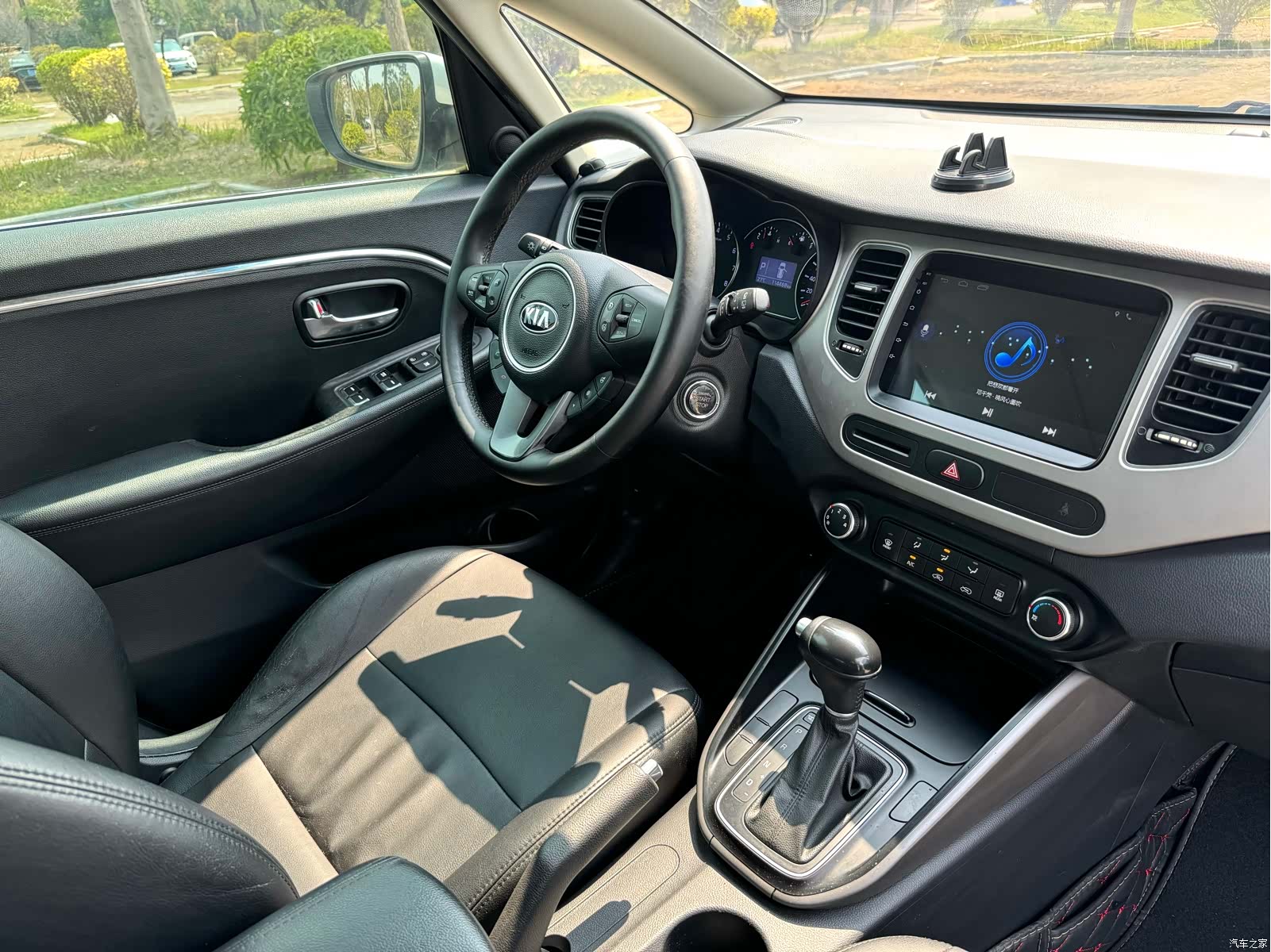 Kia 5, 2015 4