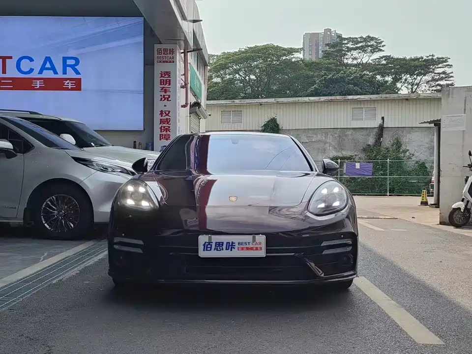 Porsche Panamera