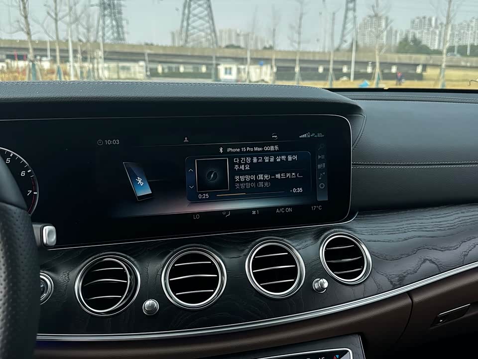 Mercedes-Benz E-class Mercedes-Benz E-class