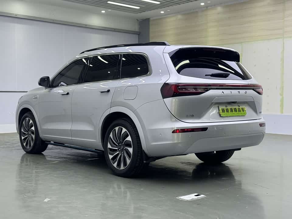 AITO Ask the world M7