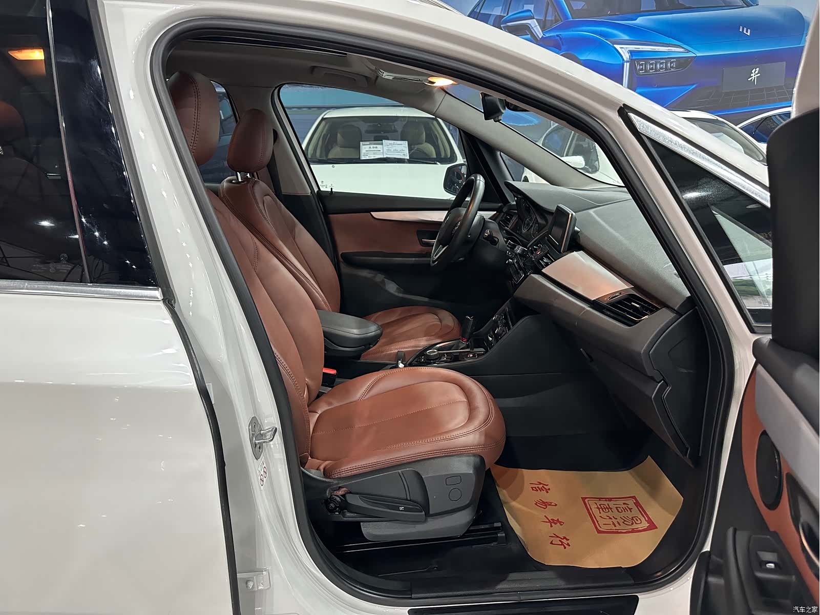 BMW 2 Series, 2018 все фото