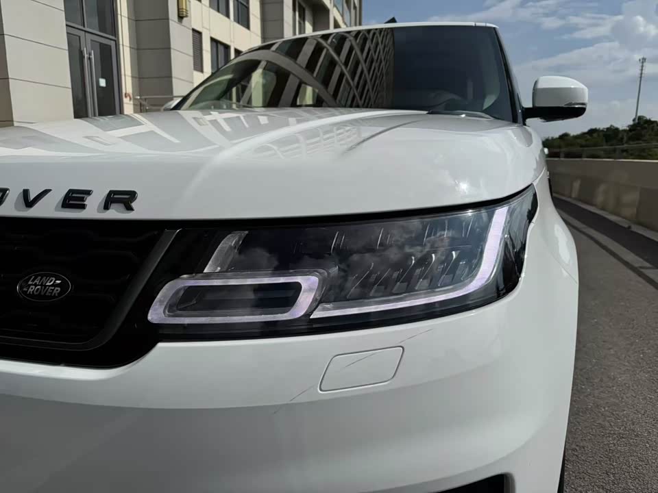 Land Rover Range Rover Sport Land Rover Range Rover Sport