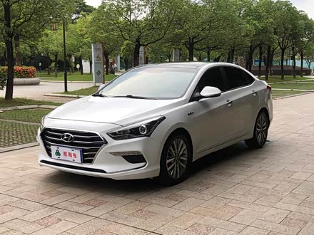 ͼ 2017 1.6T ԶGLS V