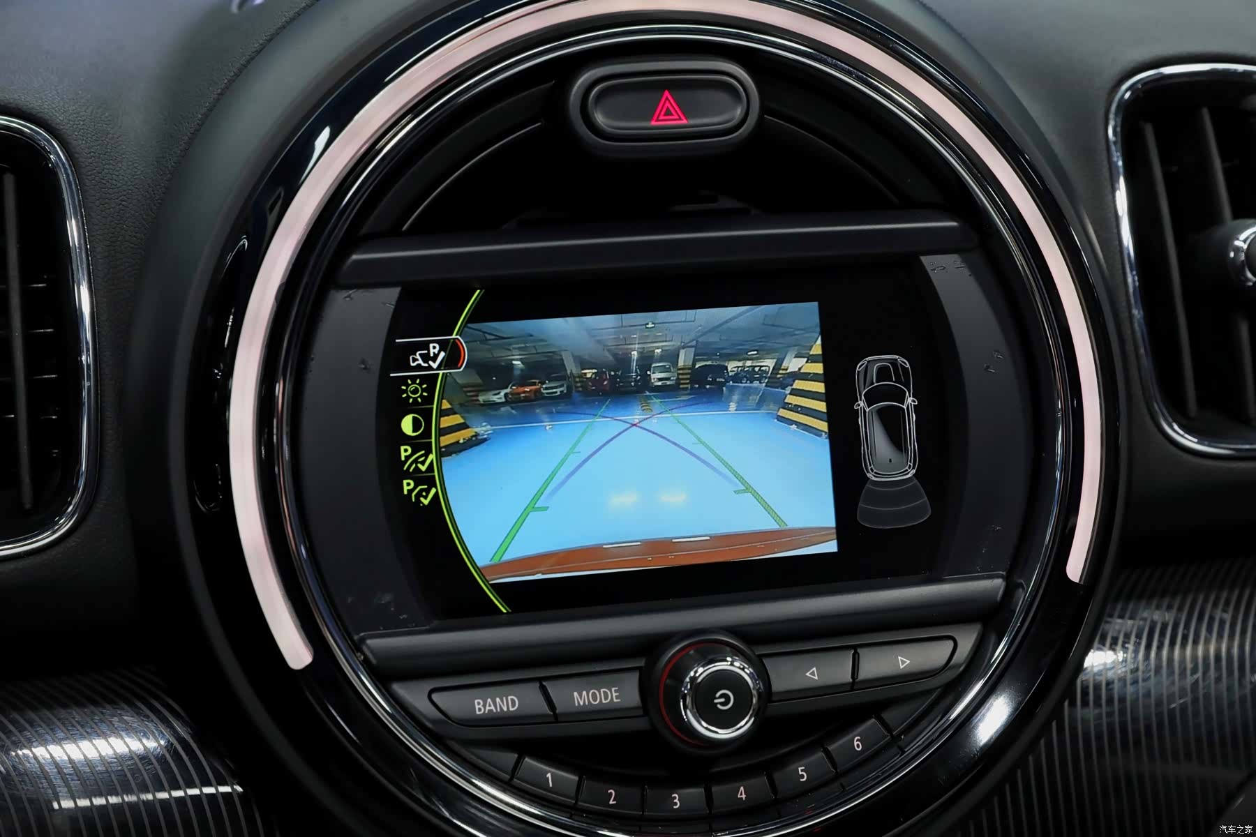 Mini Countryman, 2018 17