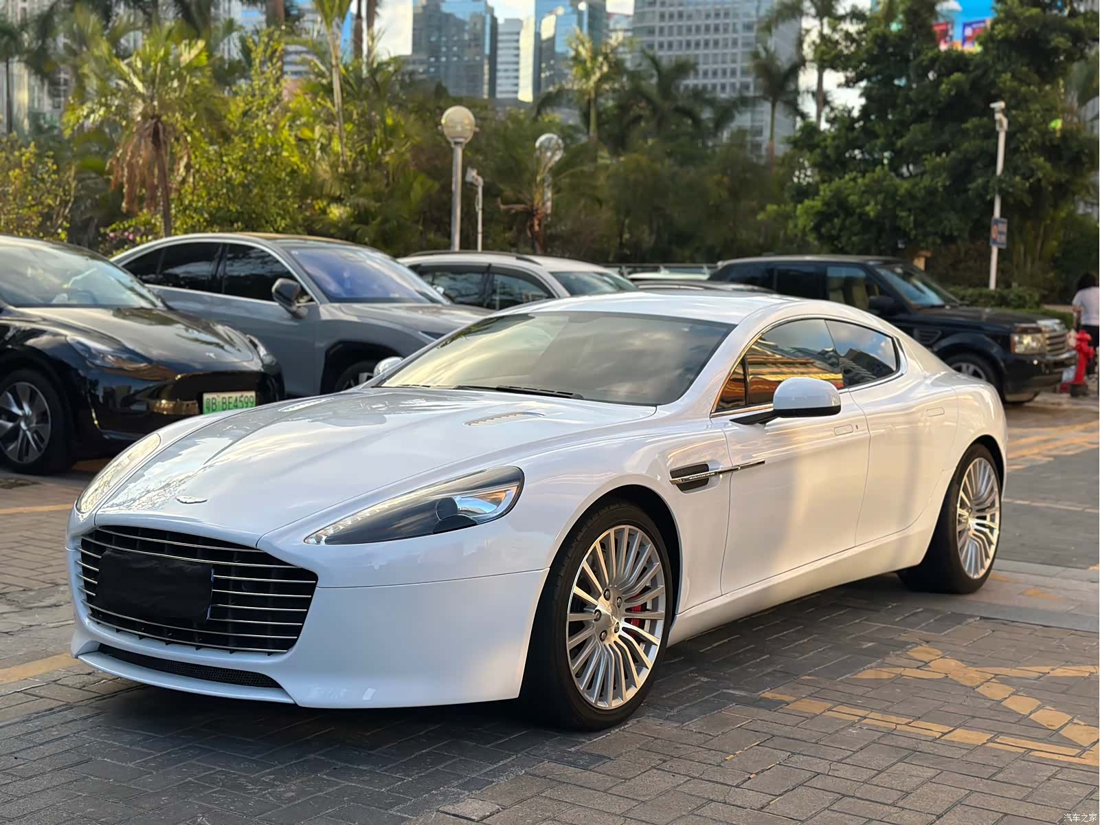 Aston Martin Rapide, 2016 1