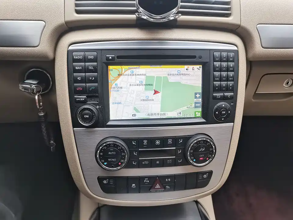 Mercedes-Benz R-class