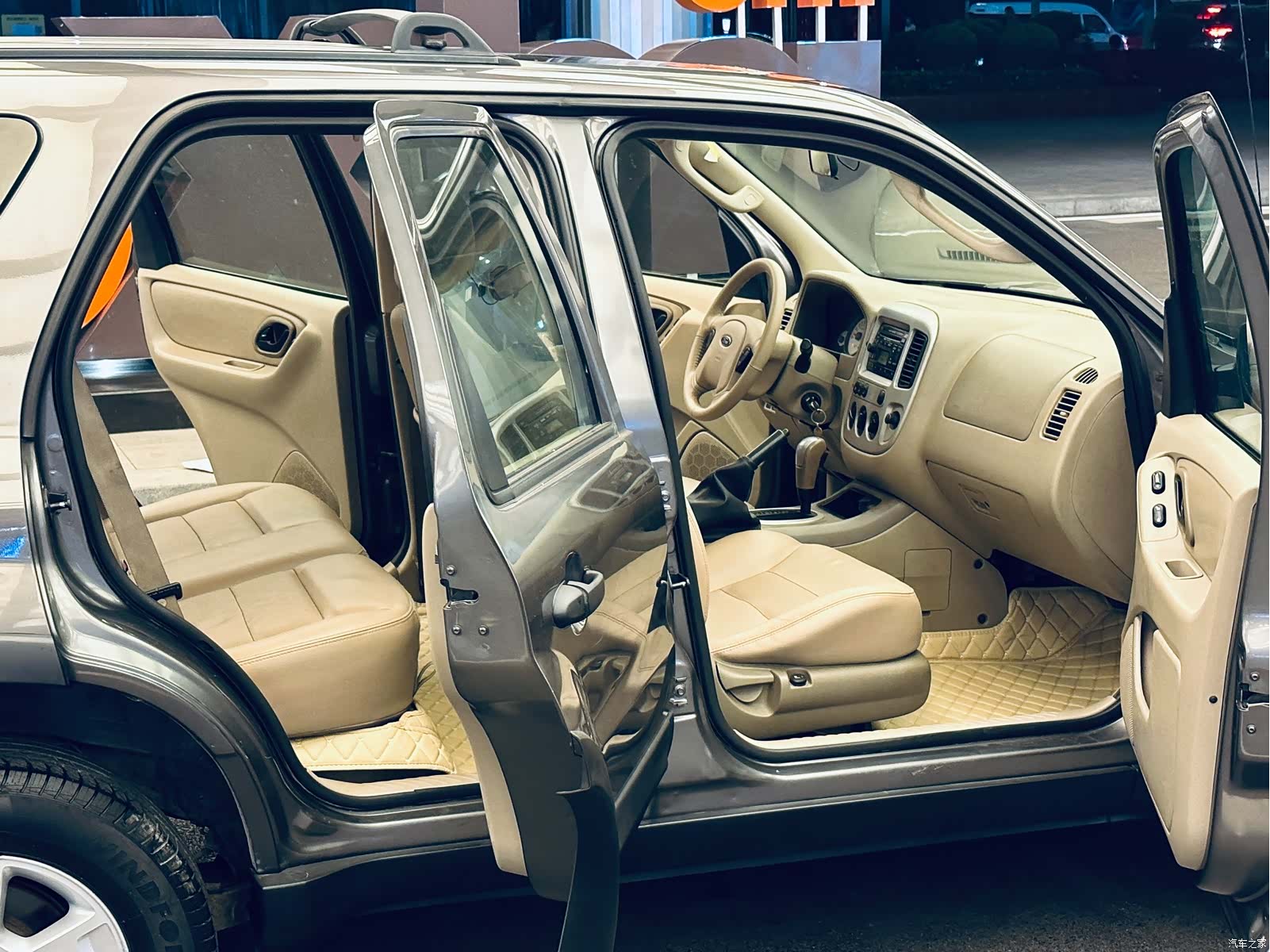 Ford Escape, 2006 12
