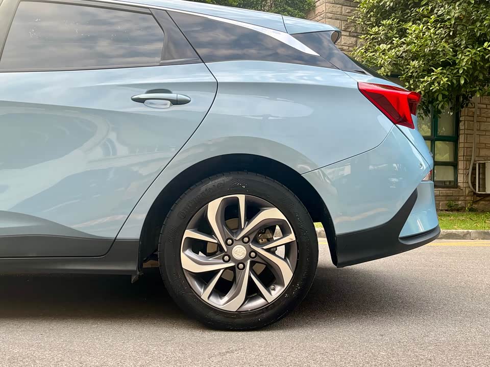Buick Slightly blue 6