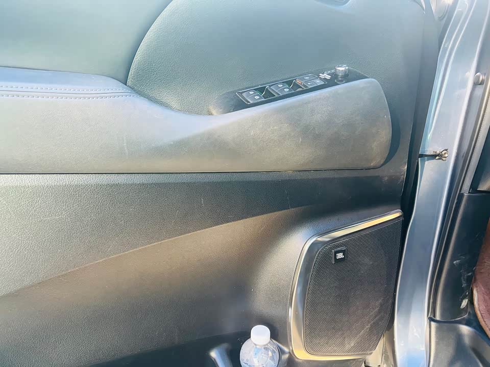 Toyota Elfa