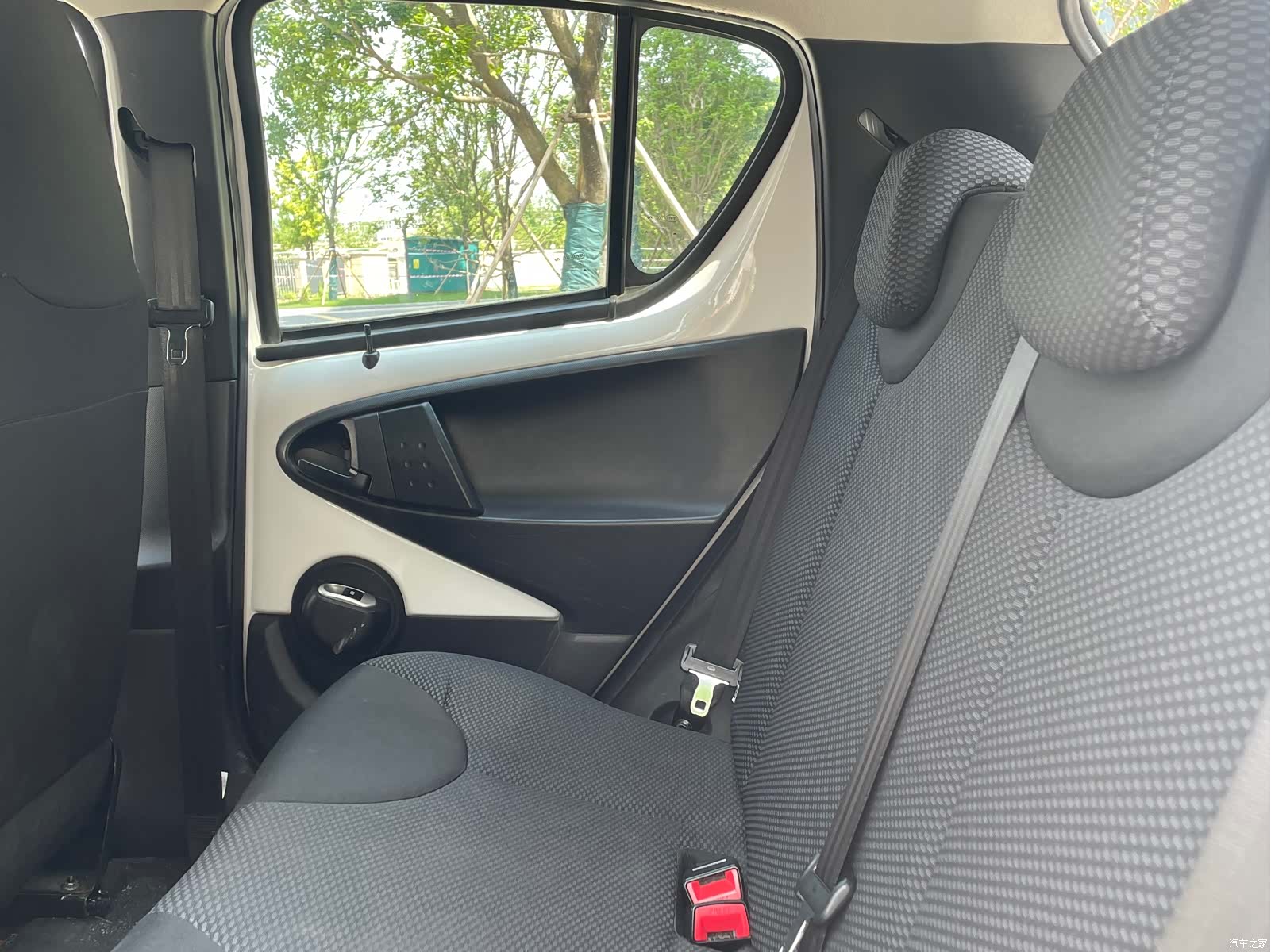 BYD e1, 2019 10