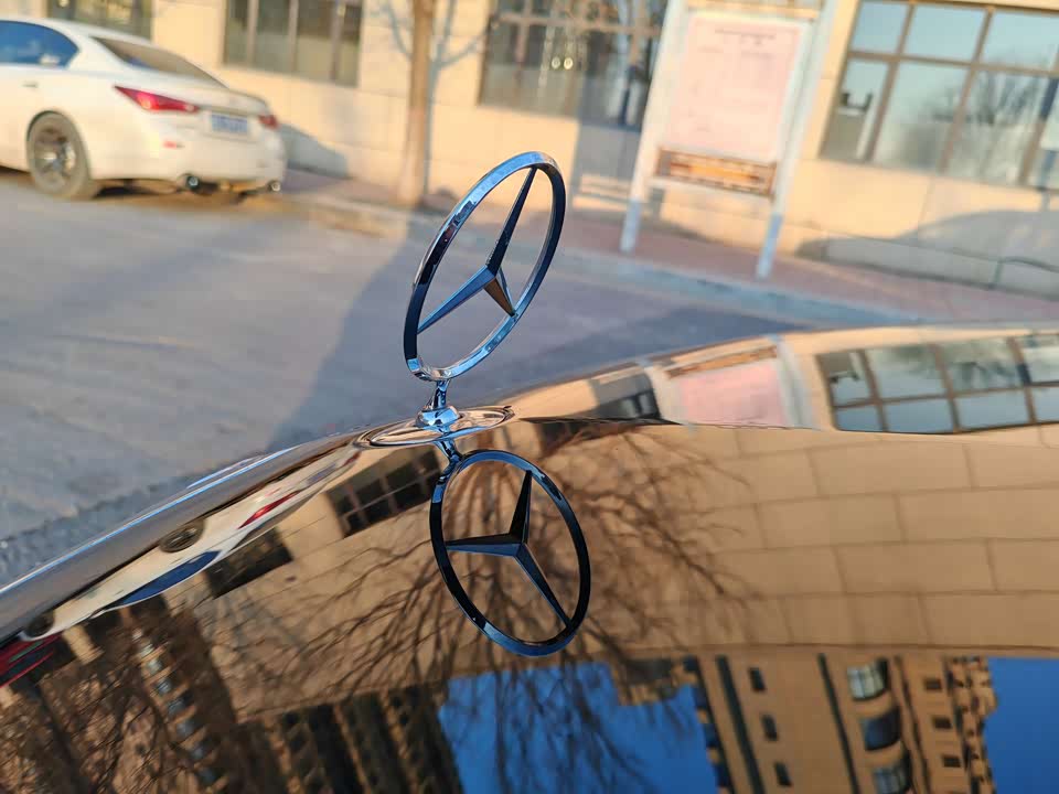 Mercedes-Benz S-class Mercedes-Benz S-class