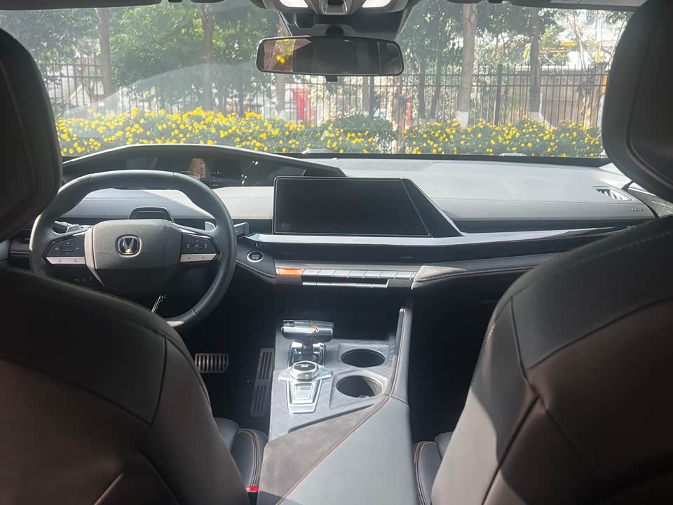Changan UNI-V