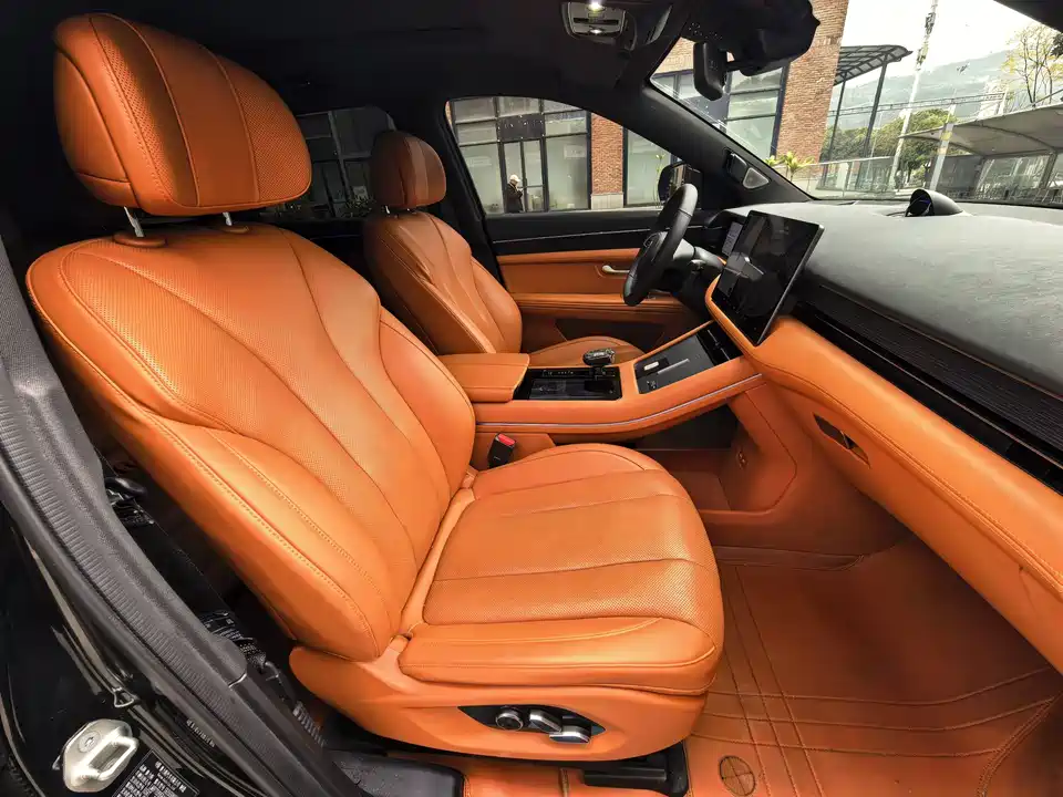 AITO Ask the world M7