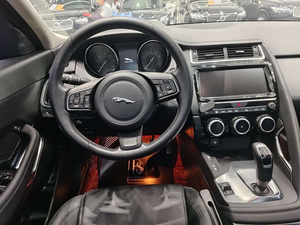 Jaguar E-PACE