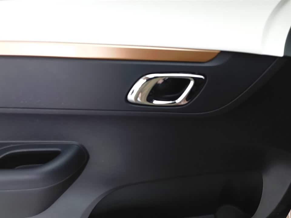 Dongfeng Nammi Nano BOX