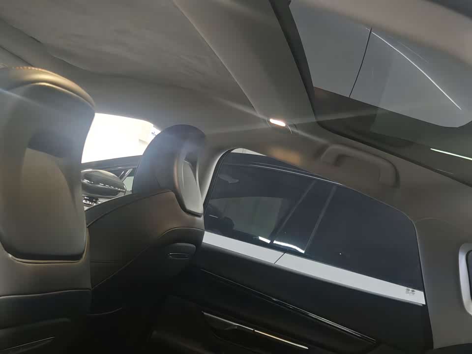 XPENG P7 XPENG P7