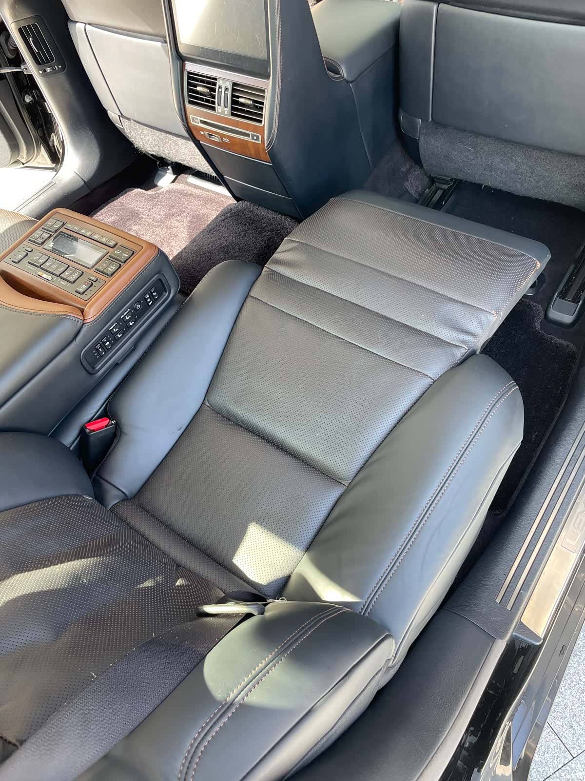 Lexus LS, 2014 48