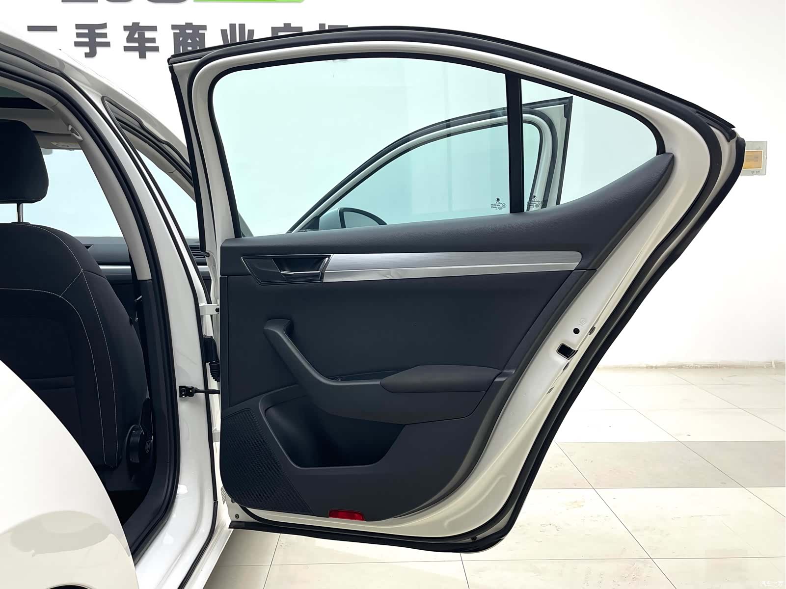 Skoda Superb, 2022 7