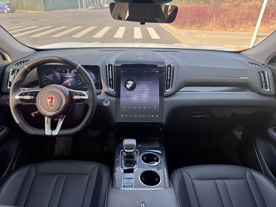 Hongqi HS3 Hongqi HS3