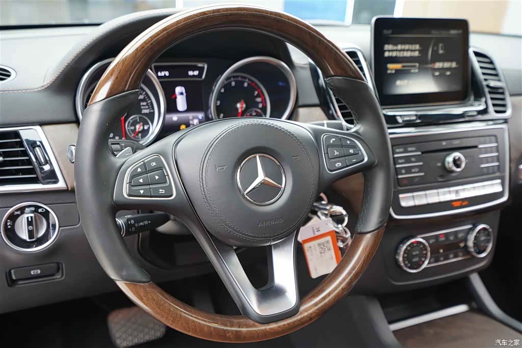 Mercedes-Benz GLS, 2017 7