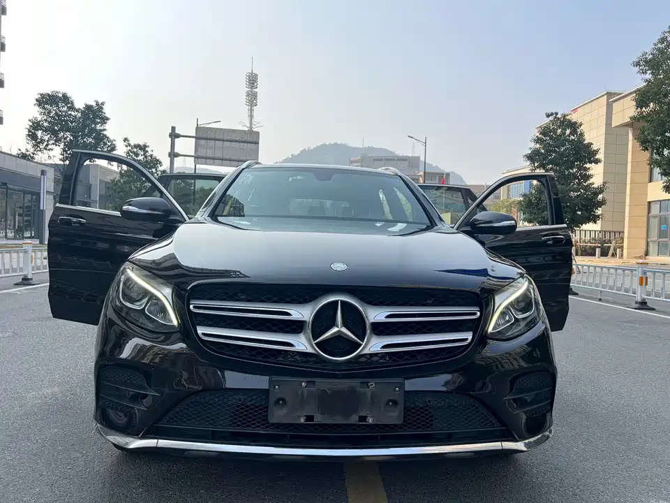 Mercedes-Benz GLC Mercedes-Benz GLC