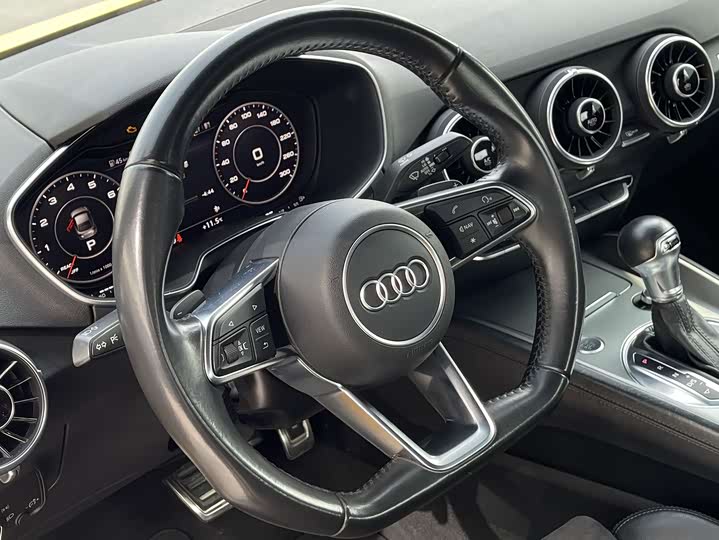 Audi TT 2015 TT Coupe 45 TFSI quattro