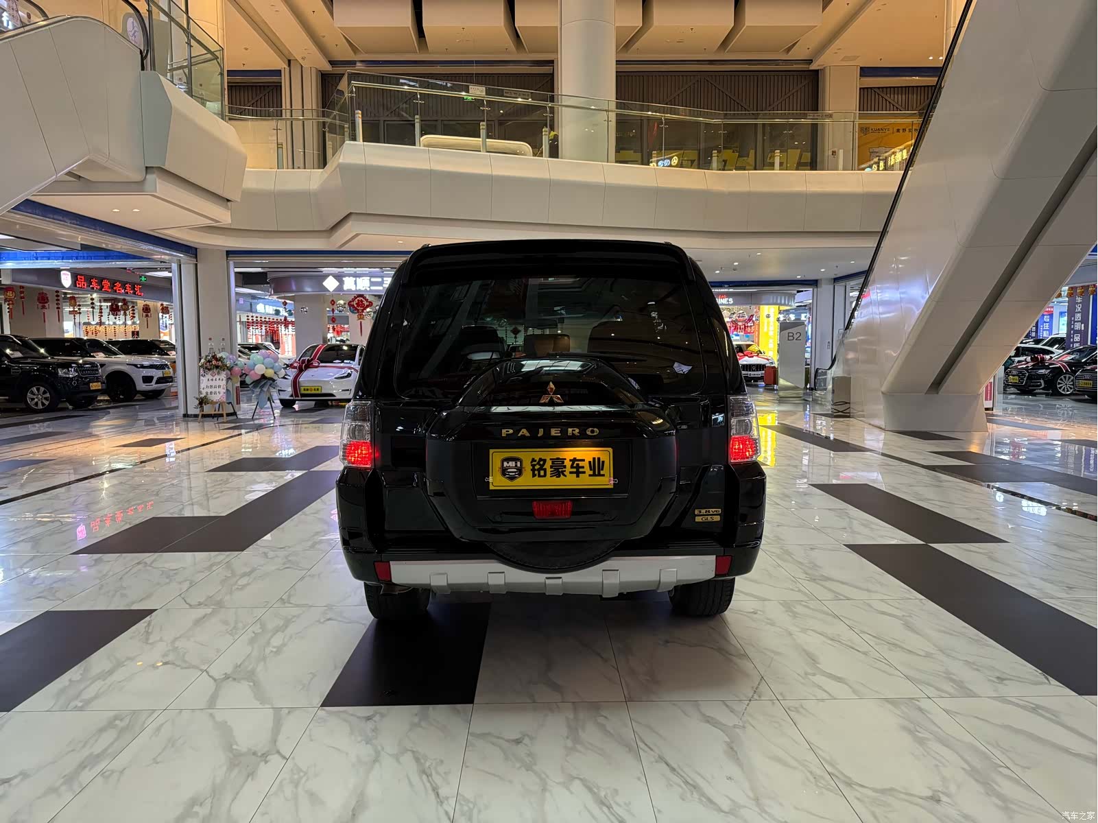 Mitsubishi Pajero, 2020 8
