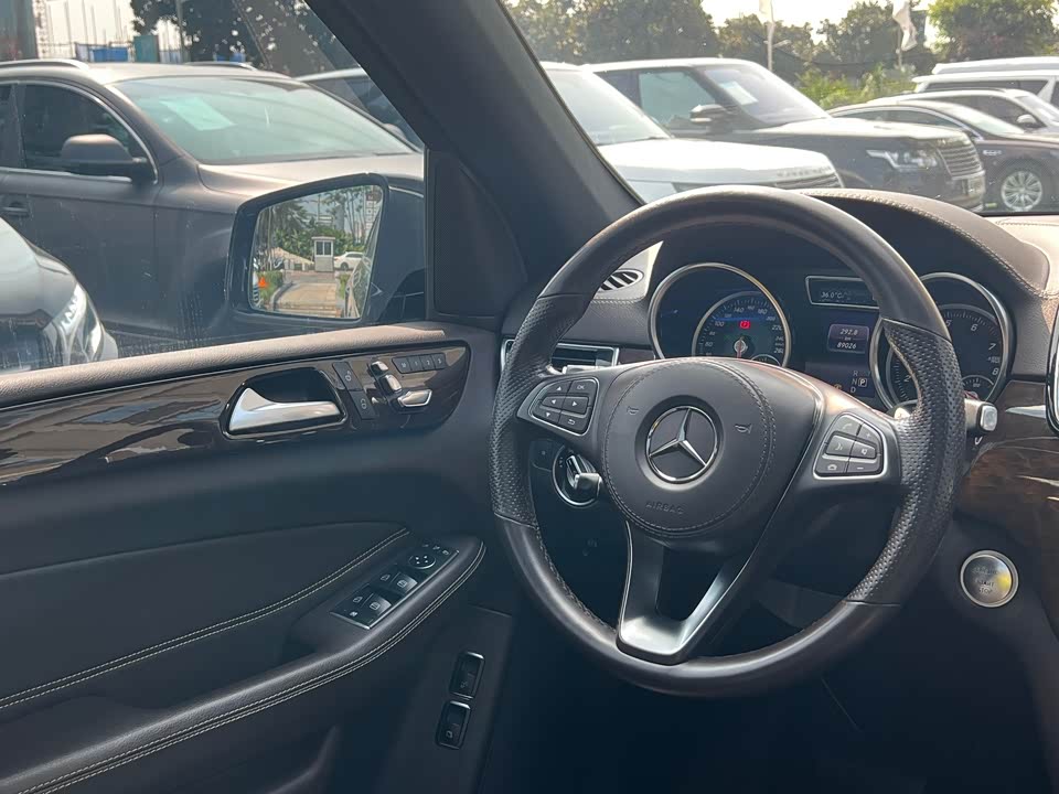 Mercedes-Benz GLS