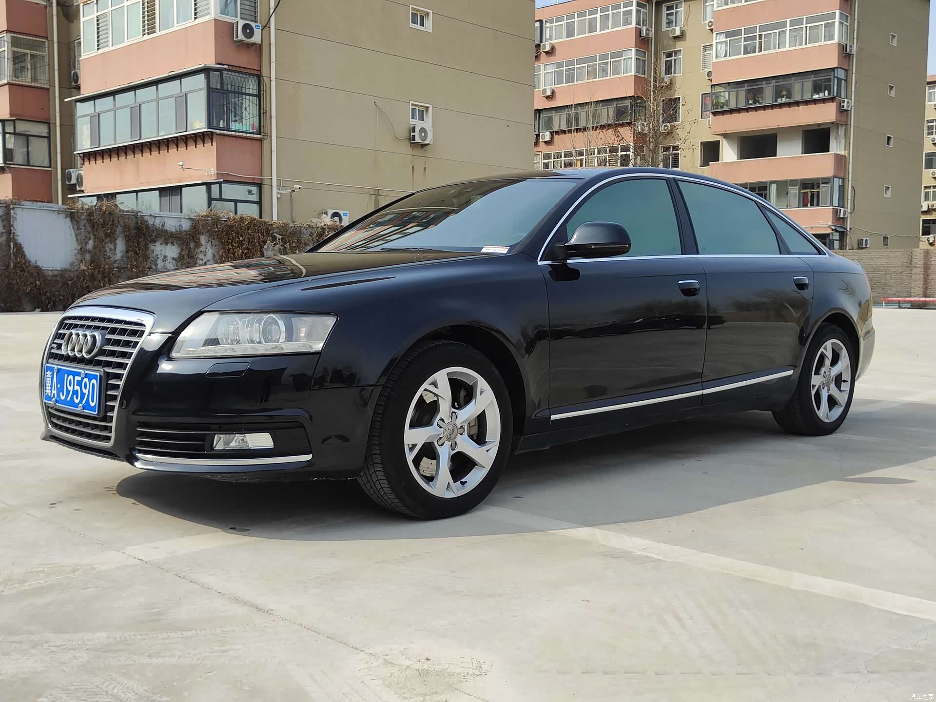 Audi A6L, 2011 1