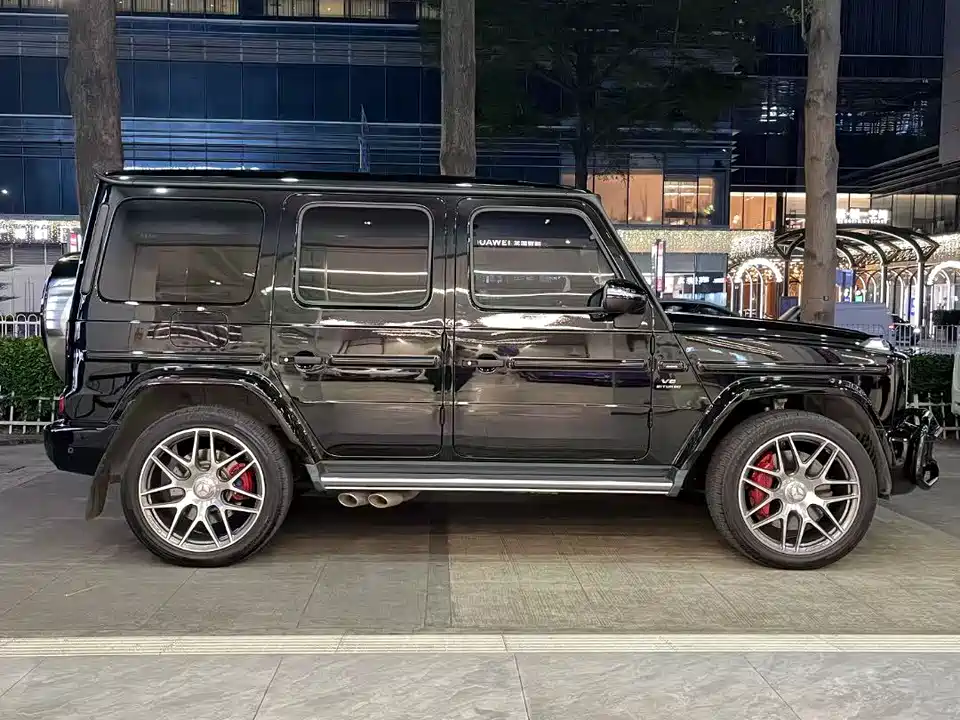 Mercedes-Benz G-class