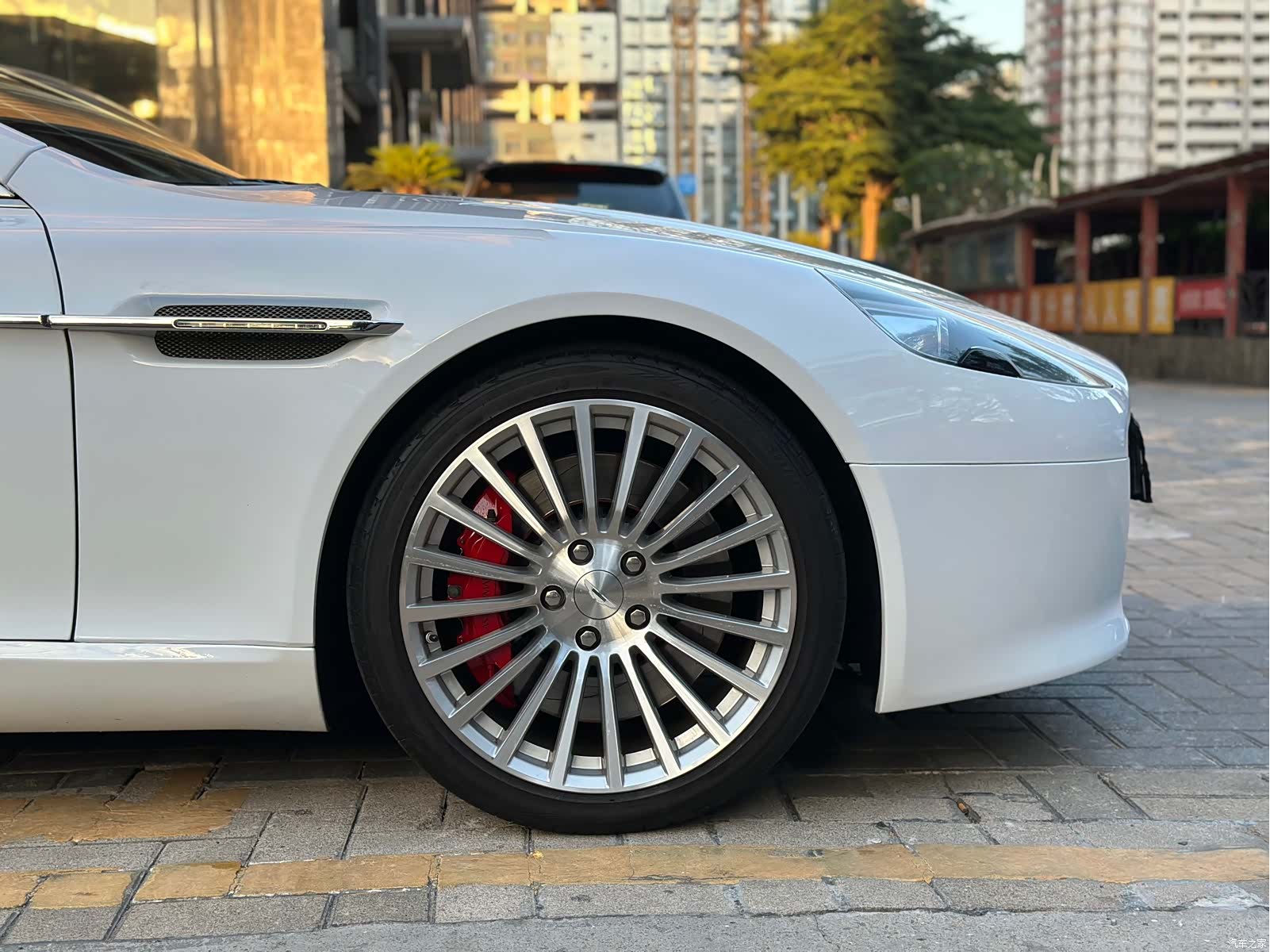 Aston Martin Rapide, 2016 17