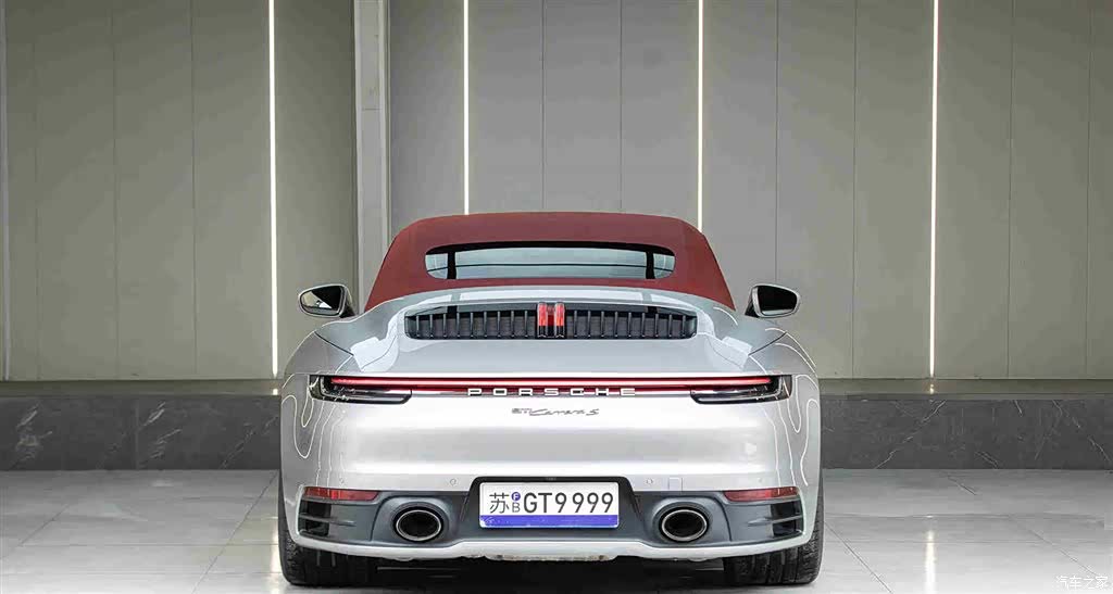 Porsche 911, 2022 9