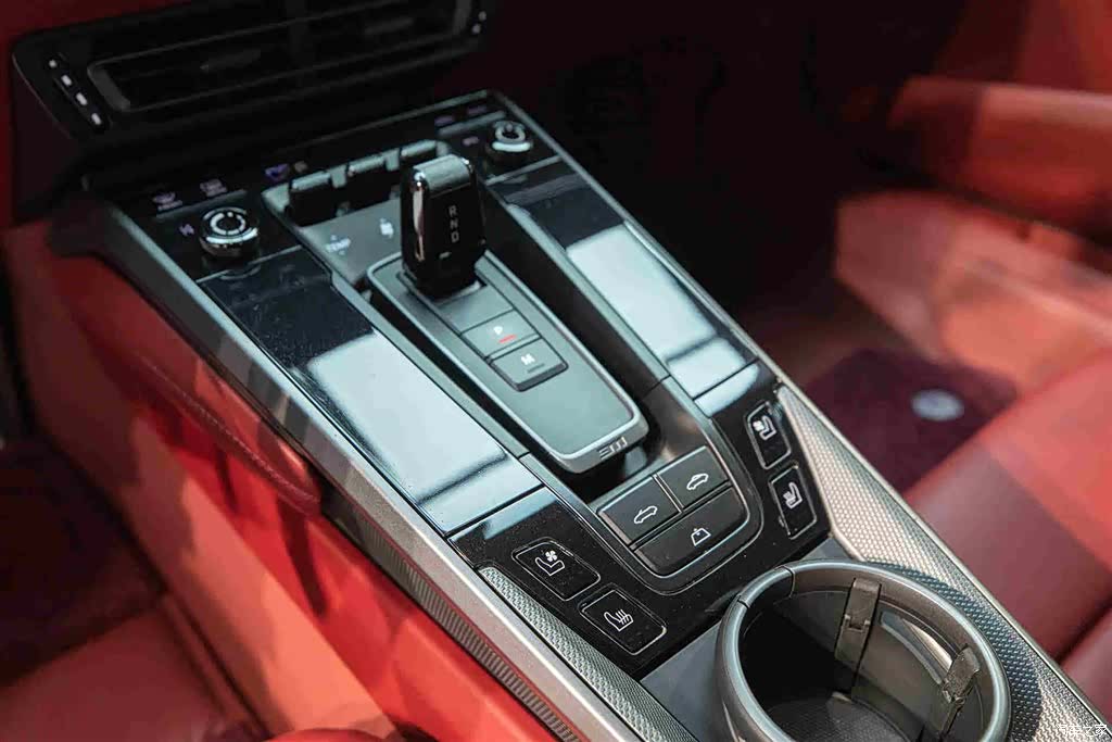 Porsche 911, 2022 16