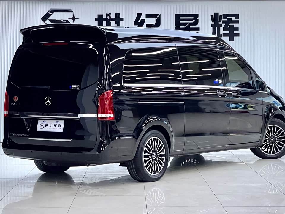 Mercedes-Benz V-class