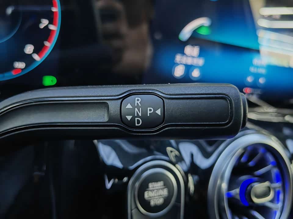 Mercedes-Benz GLA Mercedes-Benz GLA